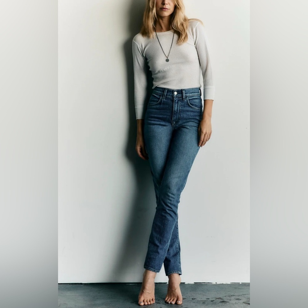 Imogene + Willie Elizabeth Jeans in Dark Wash